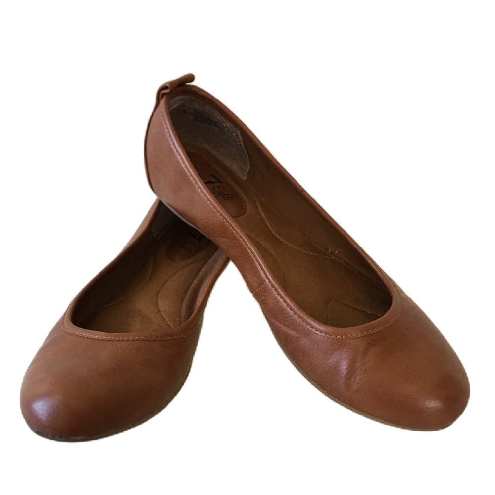 Vintage 7 Eight Women’s Size 8.5, Camel brown ballet flats, round toe, cushioned